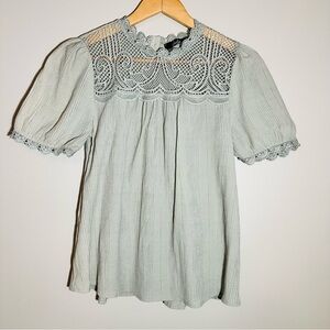 Green Blouse with Lace Detail, From local boutique, Size Small, Women’s